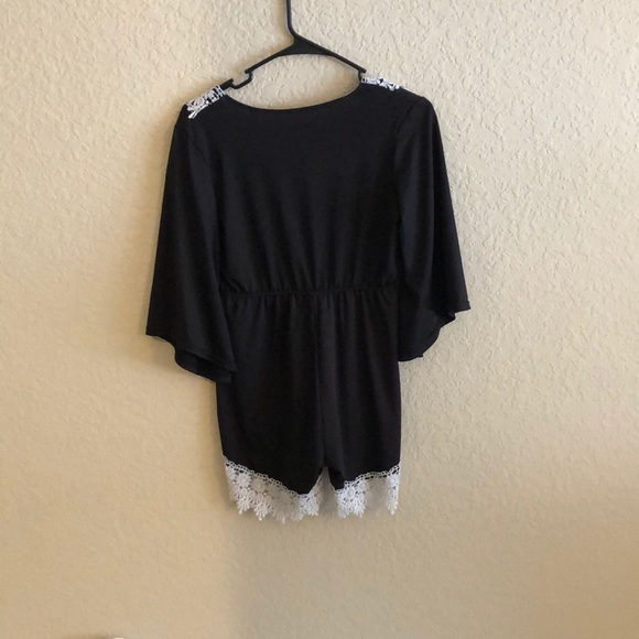 Black lace trimmed romper - Picture 2 of 2